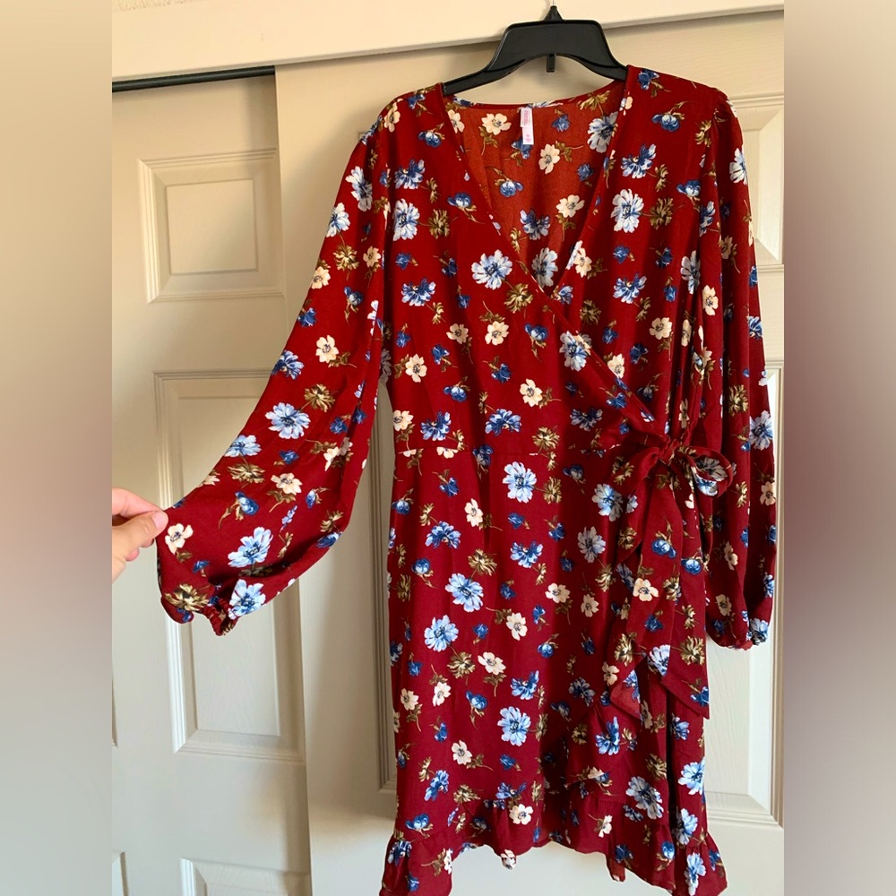 Xhilaration long sleeve rustic orange floral wrap dress in XL